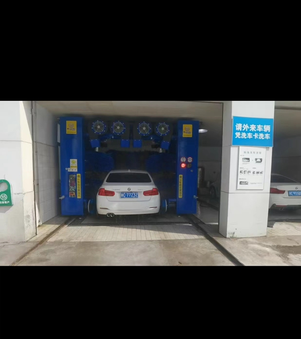 中國(guó)-溫州蒼南寶馬4s店 新車、保養(yǎng)車、清洗設(shè)備調(diào)試完畢