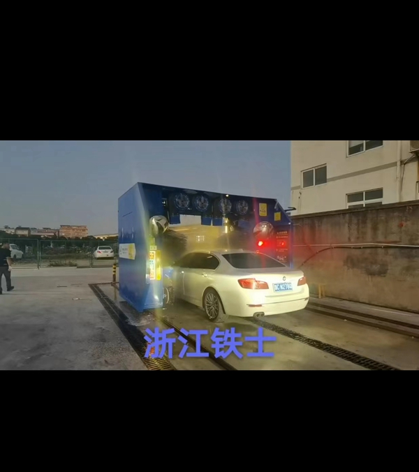 中國-溫州龍灣Guo際機(jī)場充電區(qū)，無人值守設(shè)備調(diào)試中 (2)